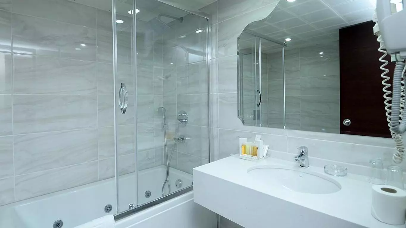 KAYAPRESTIGE_SHABAVIZPARVAZ (2).jpg